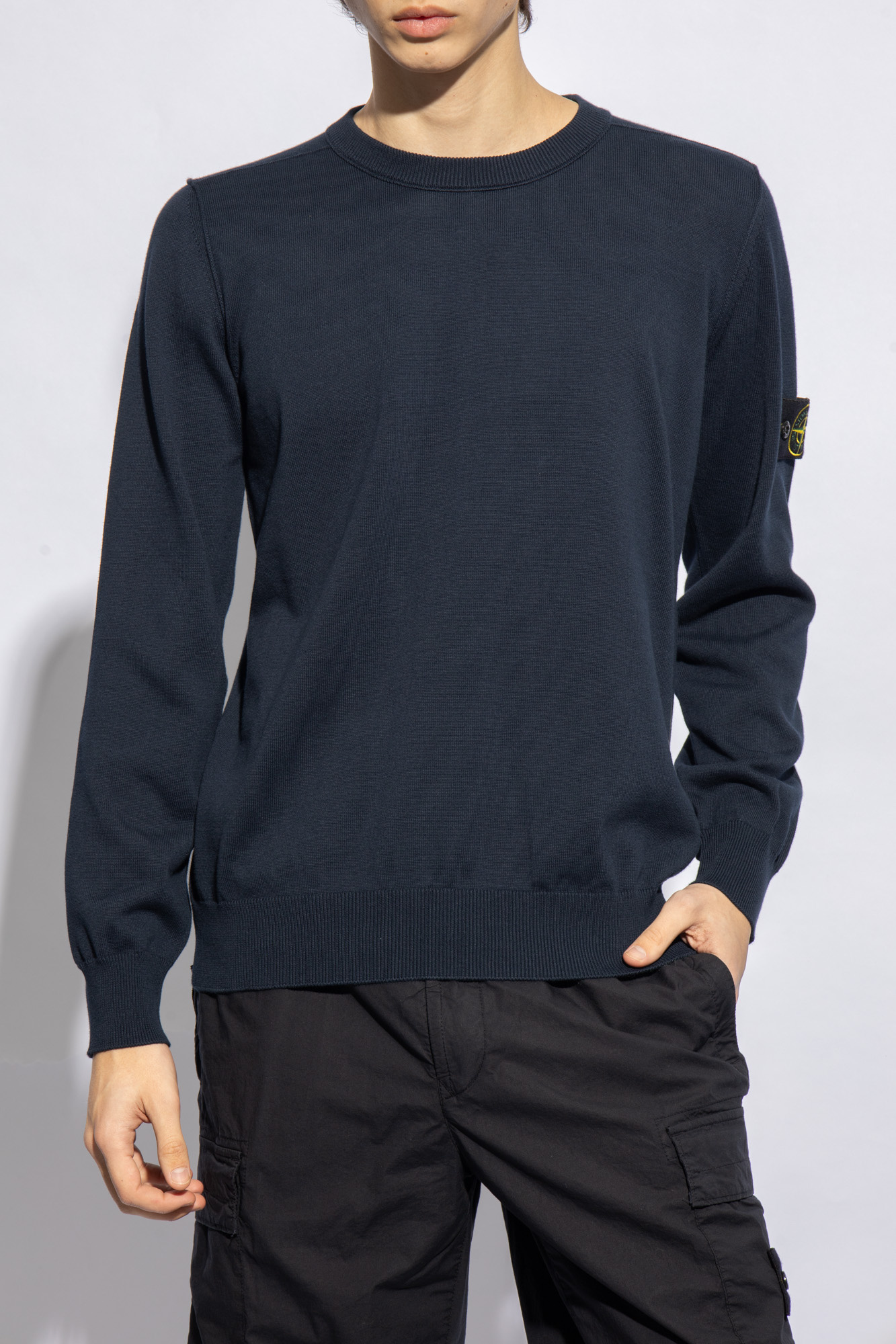 Navy blue 2024 stone island jumper